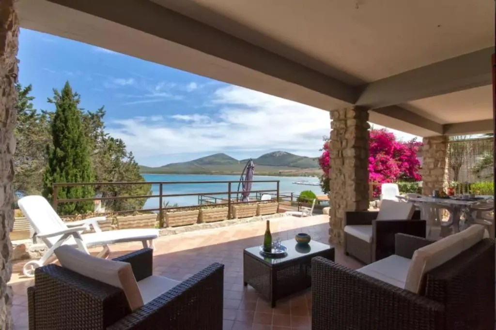 Villa Flavia Direttamente Sul Mare Con Terrazza Incantevole Per 6 Persone Alghero Dom wakacyjny